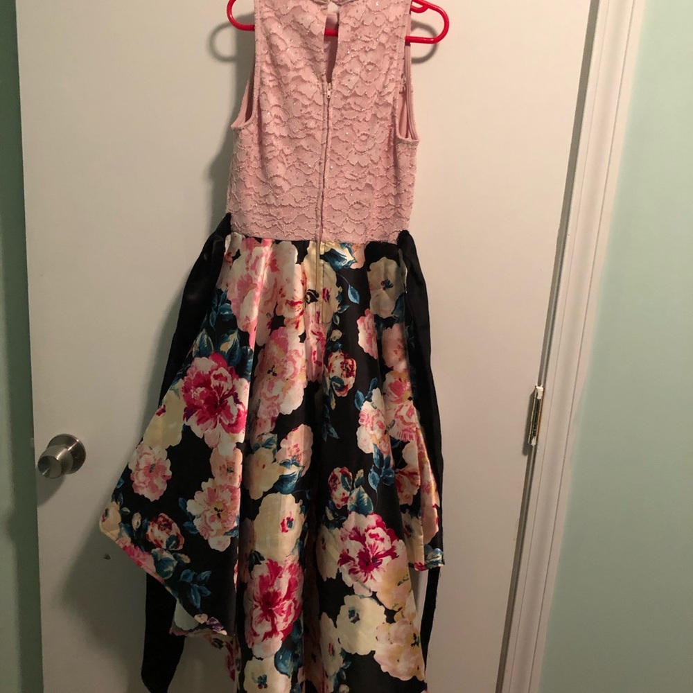 Girls dress